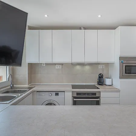 - Puerto Banus, Locrimar 3 *